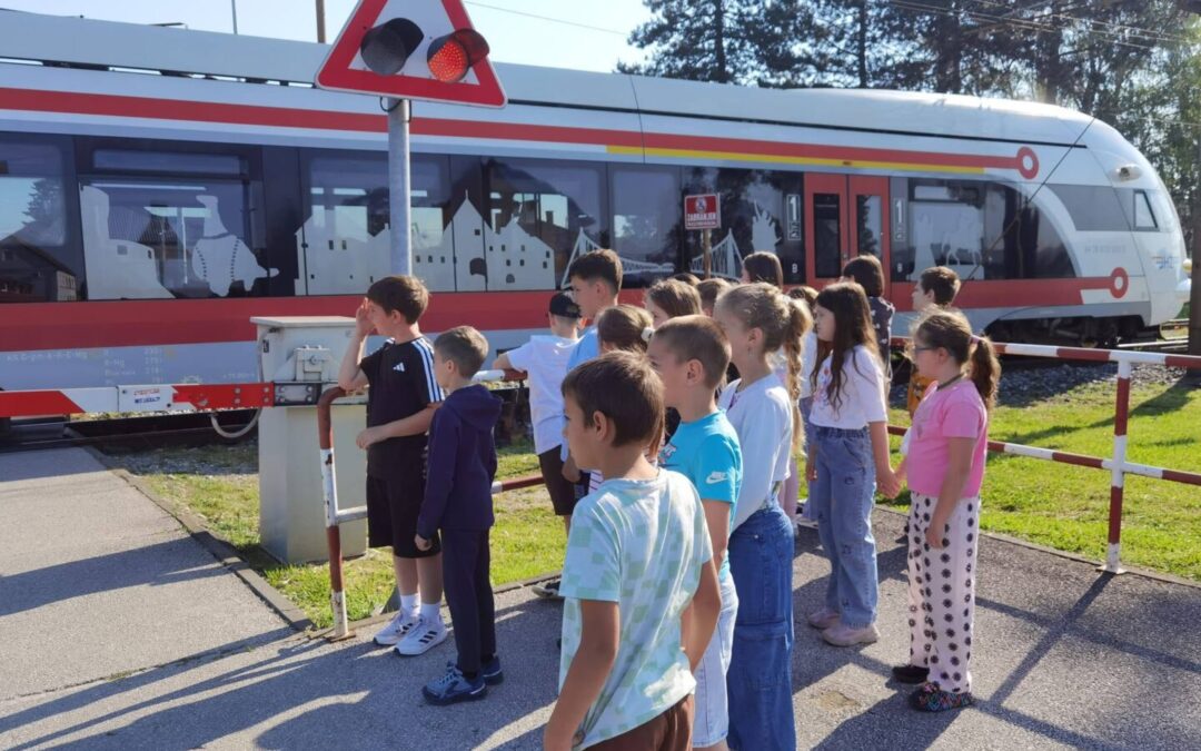 Izvanučionička nastava drugih razreda o prometu!